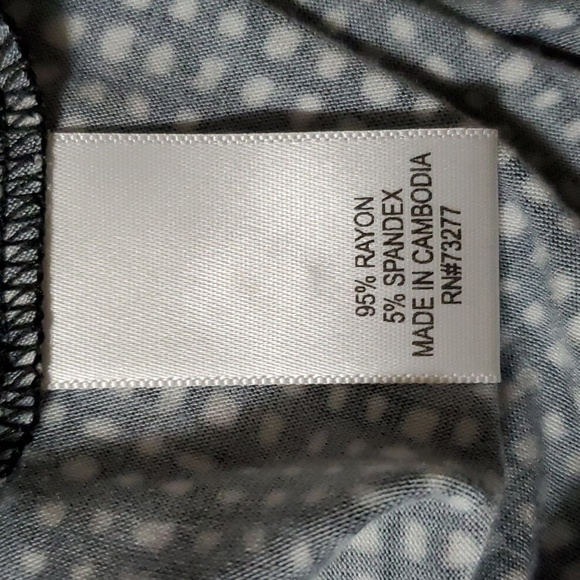 NWOT Apt. 9 Petite Modern Essentials Top Size PM - Picture 7 of 7